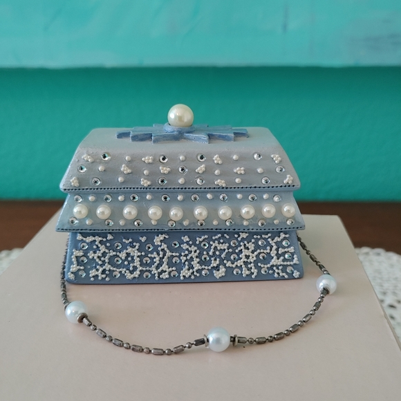 Just The Right Shoe Mini Collectible and Accessory - Picture 3 of 9